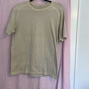 Lululemon shirt, size Medium